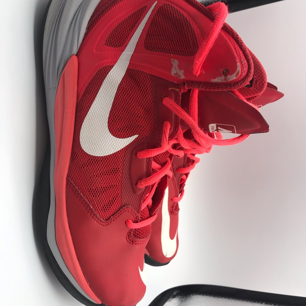 Nike shoes - Picture 5 of 8